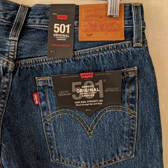 Levi's 501 Crop Ankle Straight Jean - Picture 6 of 8